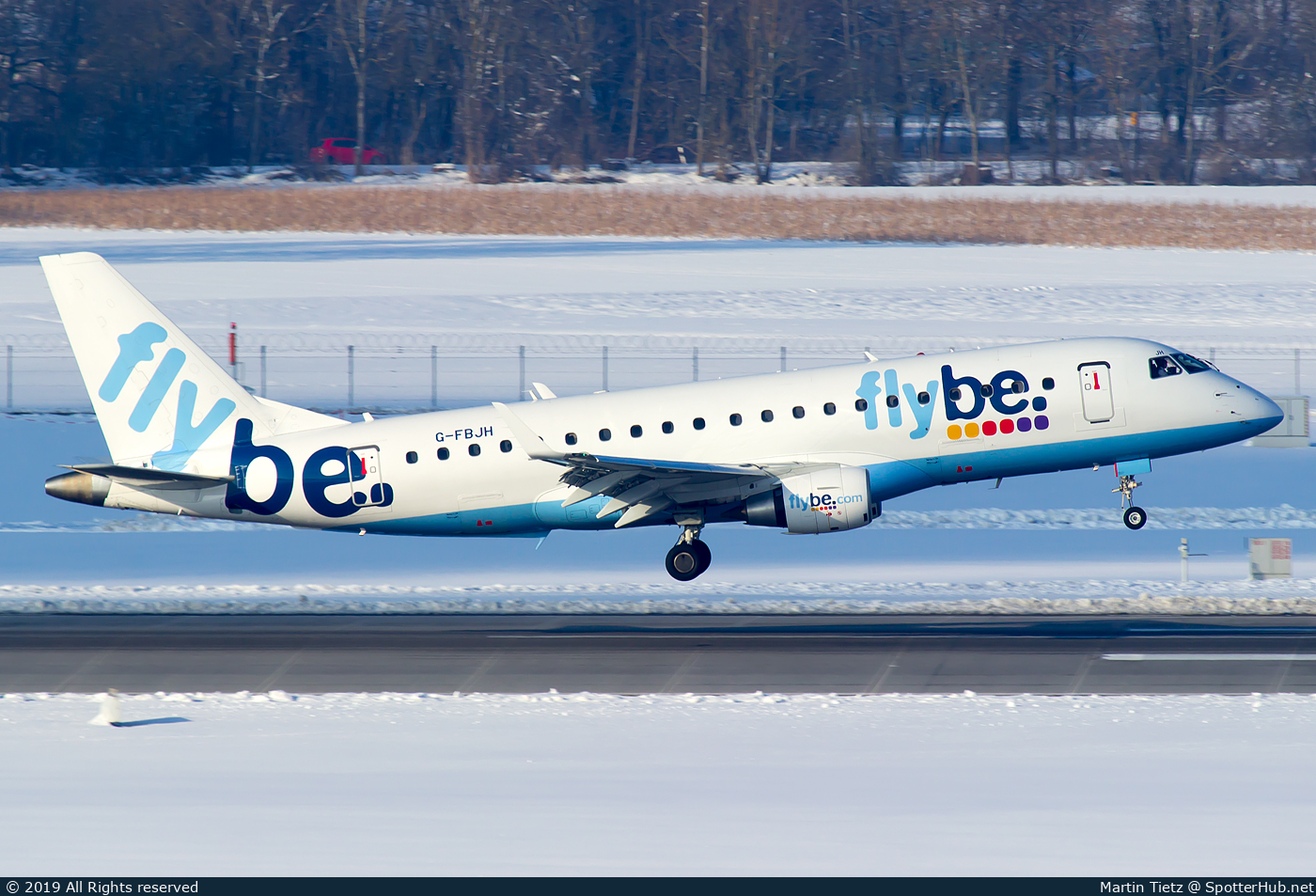 Photo of G-FBJH - Embraer ERJ-175STD operated by flybe
