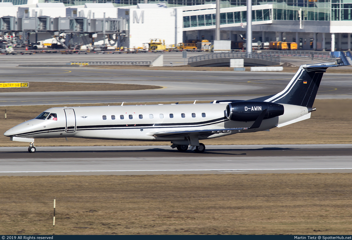 Photo of D-AWIN - Embraer Legacy 650E operated by Air Hamburg