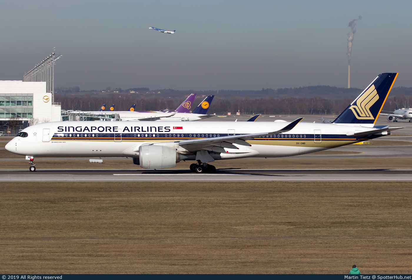Photo of 9V-SMB - Airbus A350-941 operated by Singapore Airlines