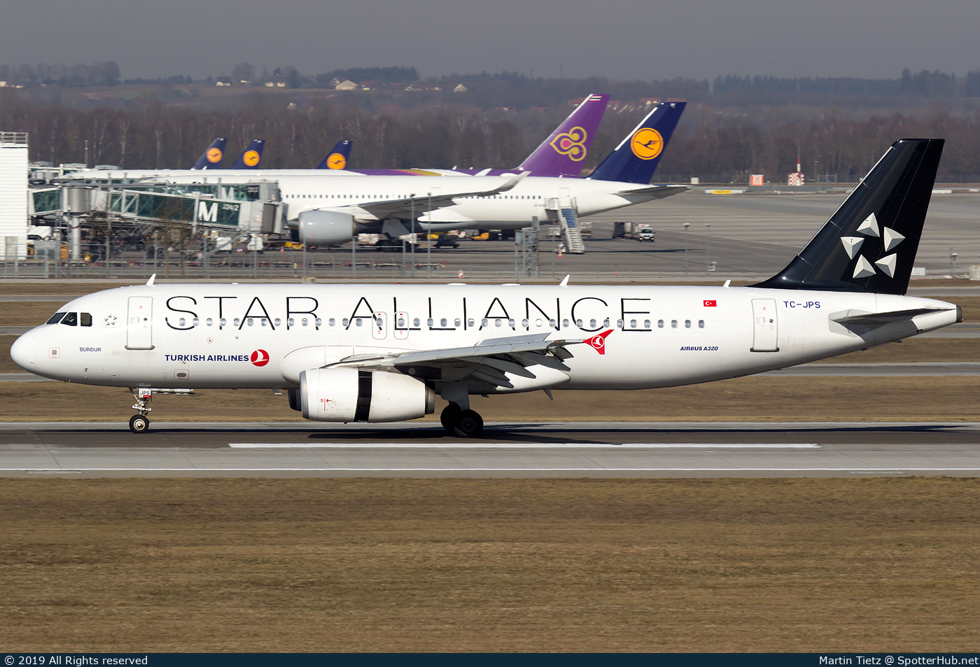 Photo of TC-JPS - Airbus A320-232 operated by Turkish Airlines