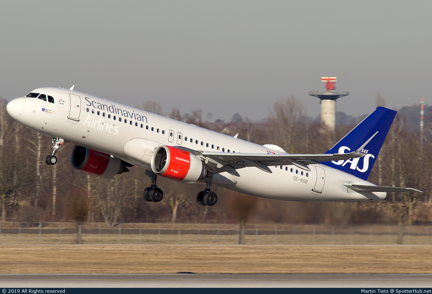Photo of SE-ROB - Airbus A320-251N operated by SAS Scandinavian Airlines