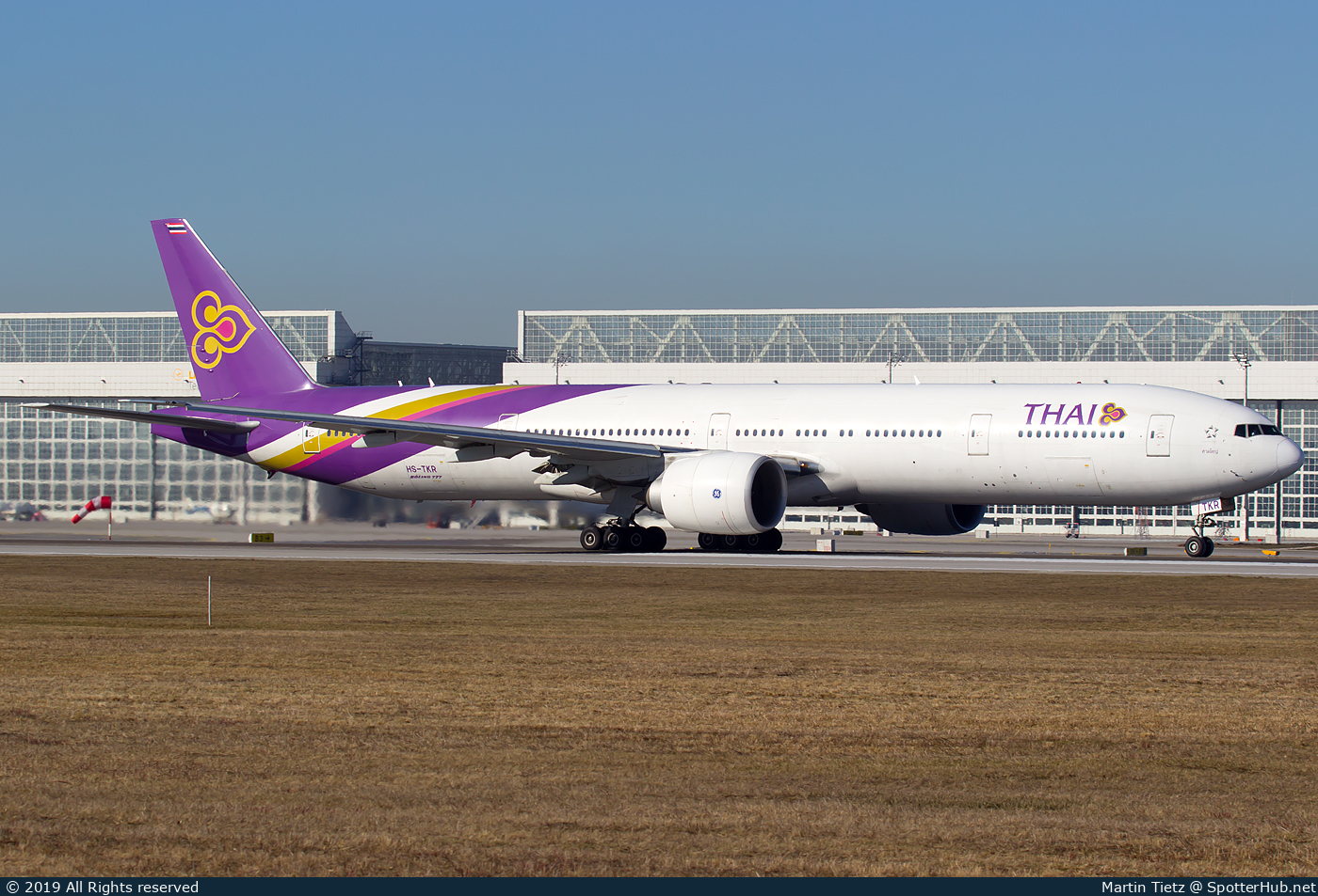 Photo of HS-TKR - Boeing 777-3AL(ER) operated by Thai Airways International
