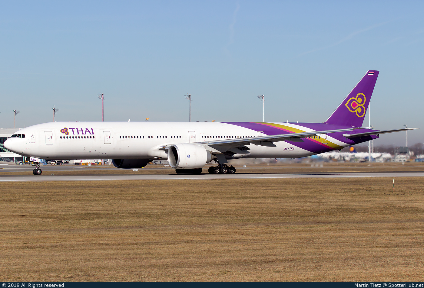 Photo of HS-TKN - Boeing 777-3AL(ER) operated by Thai Airways International