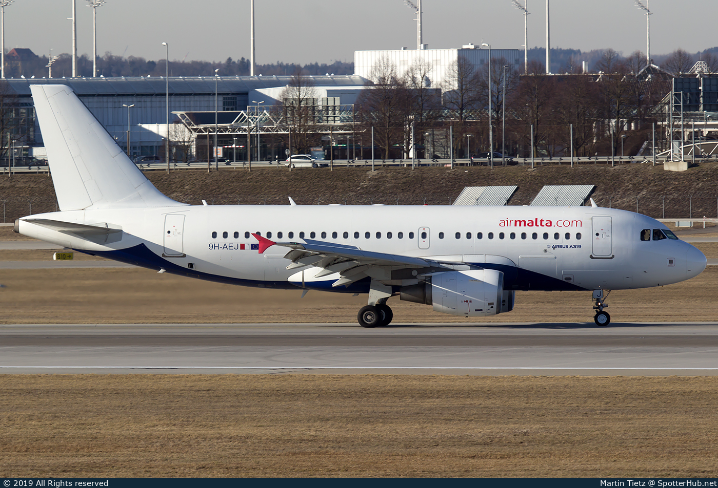 Photo of 9H-AEJ - Airbus A319-112 operated by Air Malta
