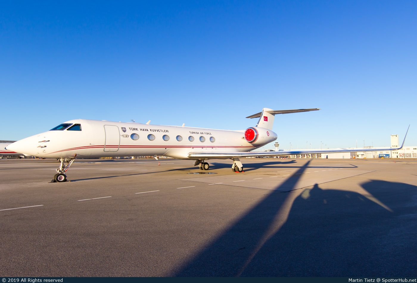 Photo of 09-001 - Gulfstream GV-SP (G550) operated by Turkish Air Force