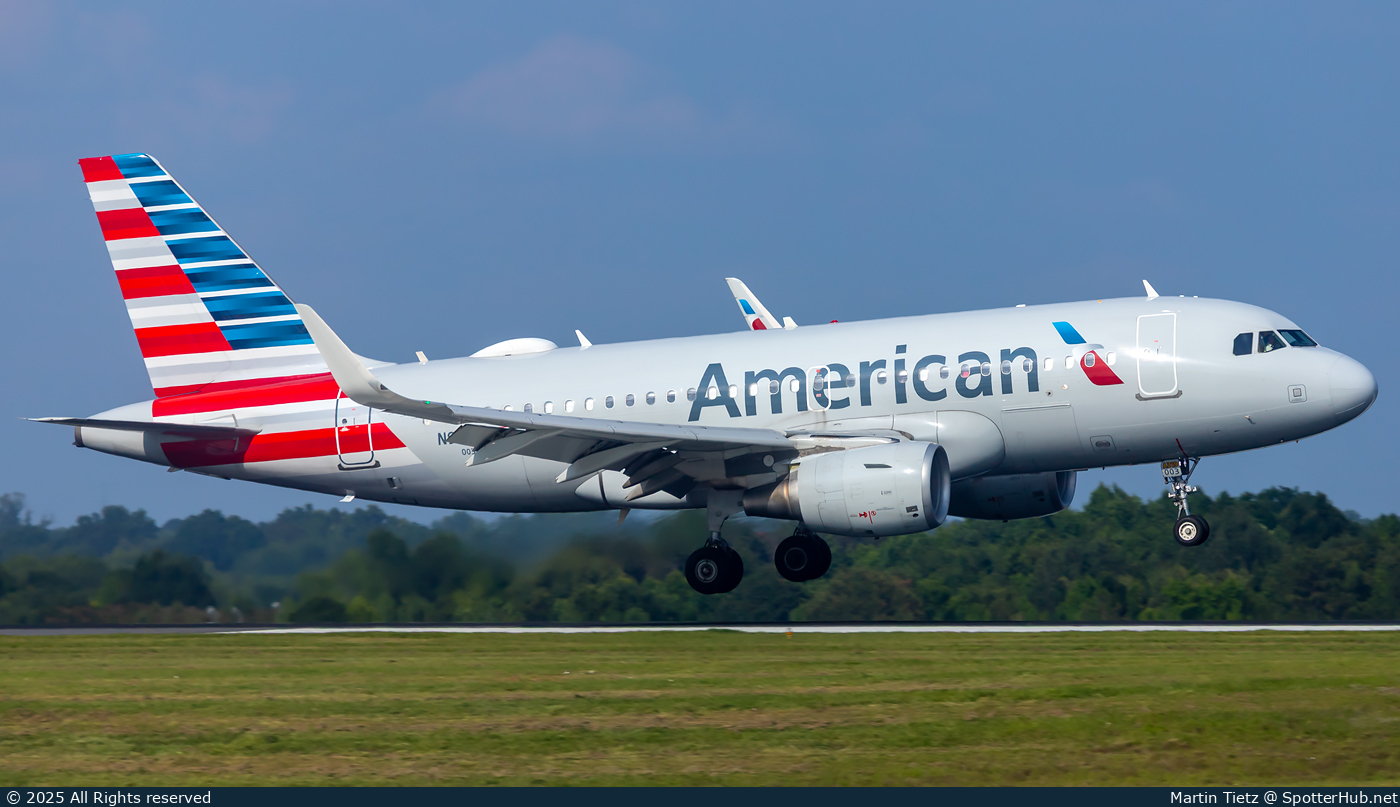 Photo of N93003 - Airbus A319-115 operated by American Airlines