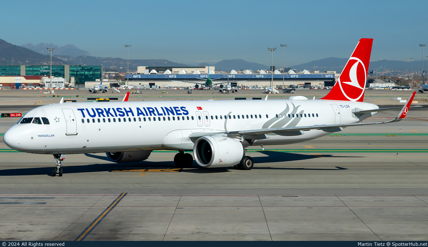 Photo of TC-LSV - Airbus A321-271NX operated by Turkish Airlines