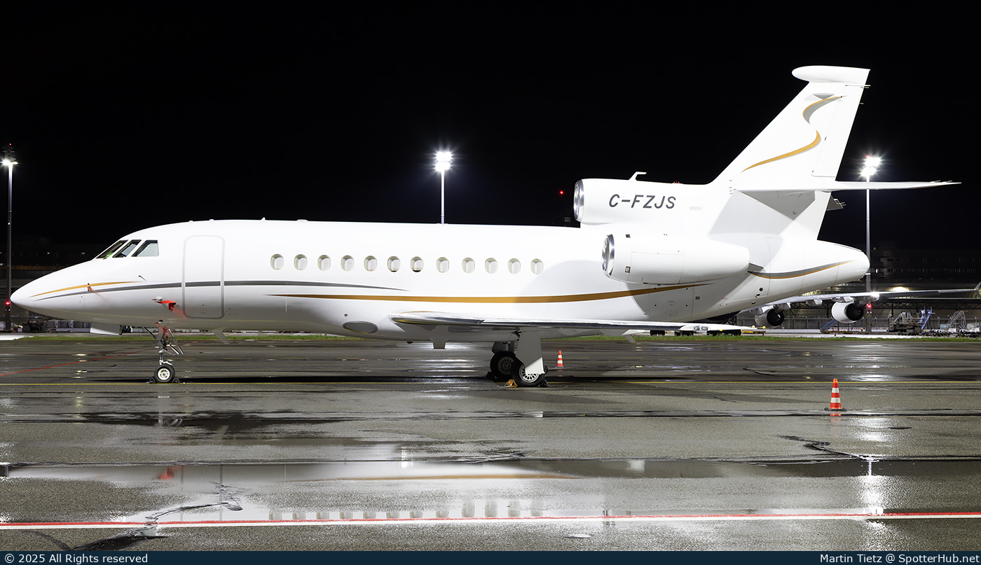 Photo of C-FZJS - Dassault Falcon 900DX operated by NovaJet