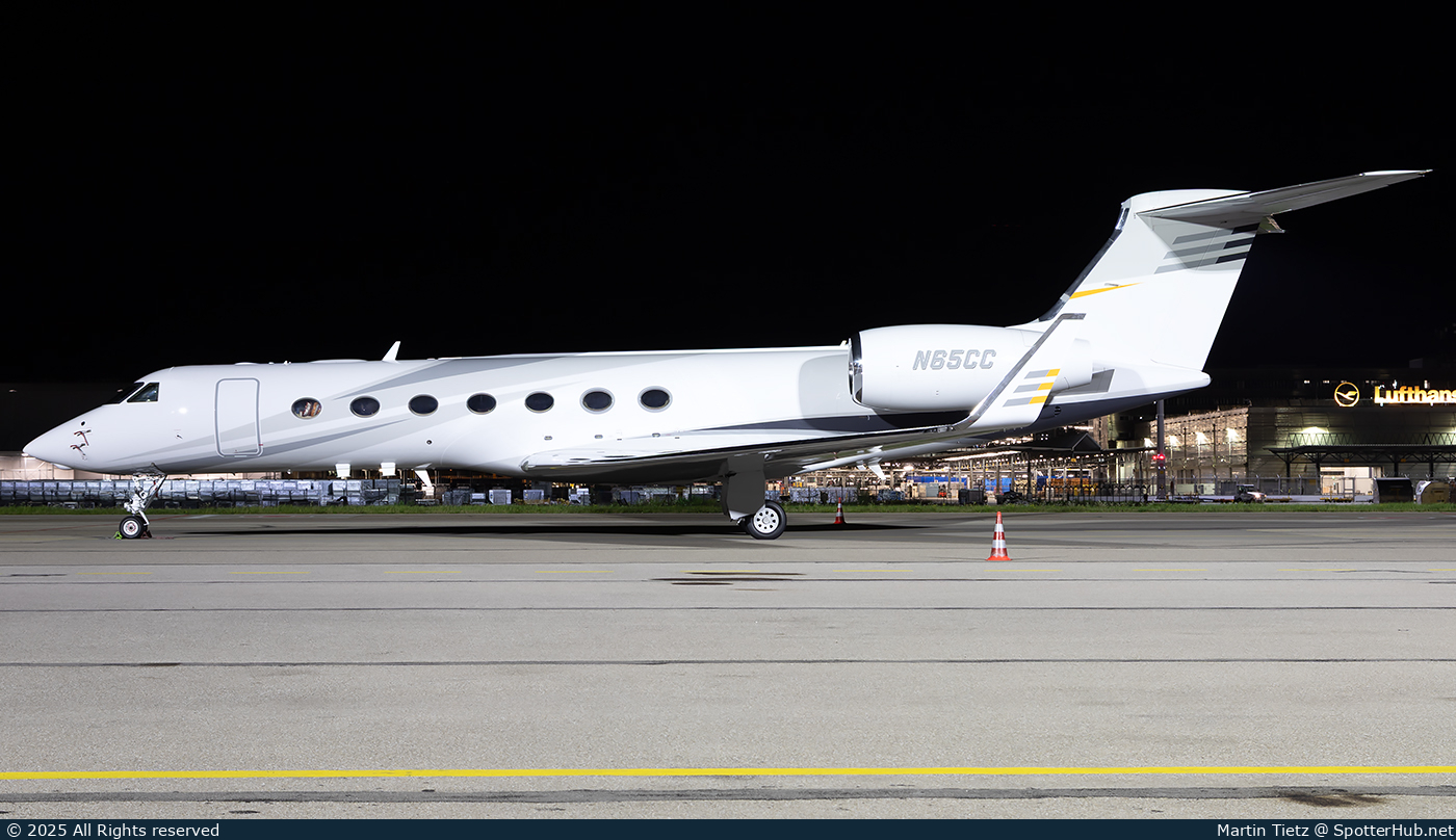 Photo of N65CC - Gulfstream GV-SP (G550) operated by Crown Equipment