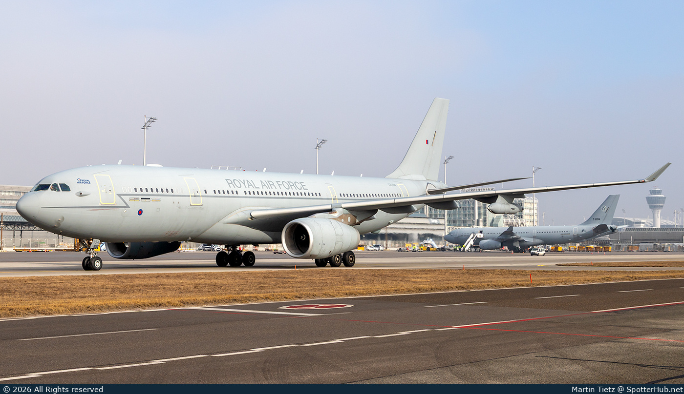 Photo of ZZ334 - Airbus A330-243(MRTT) Voyager KC.Mk 3 operated by Royal Air Force