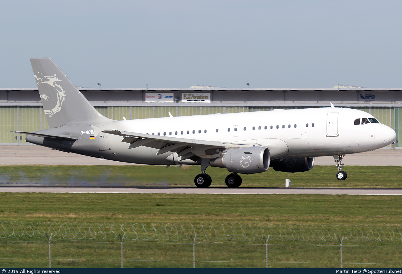Photo of D-ACBN - Airbus A319-115(CJ) operated by DC Aviation