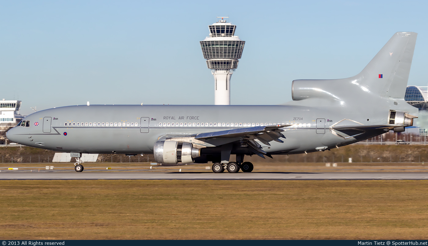 Photo of ZE704 - Lockheed L-1011-500 TriStar C.2 operated by Royal Air Force