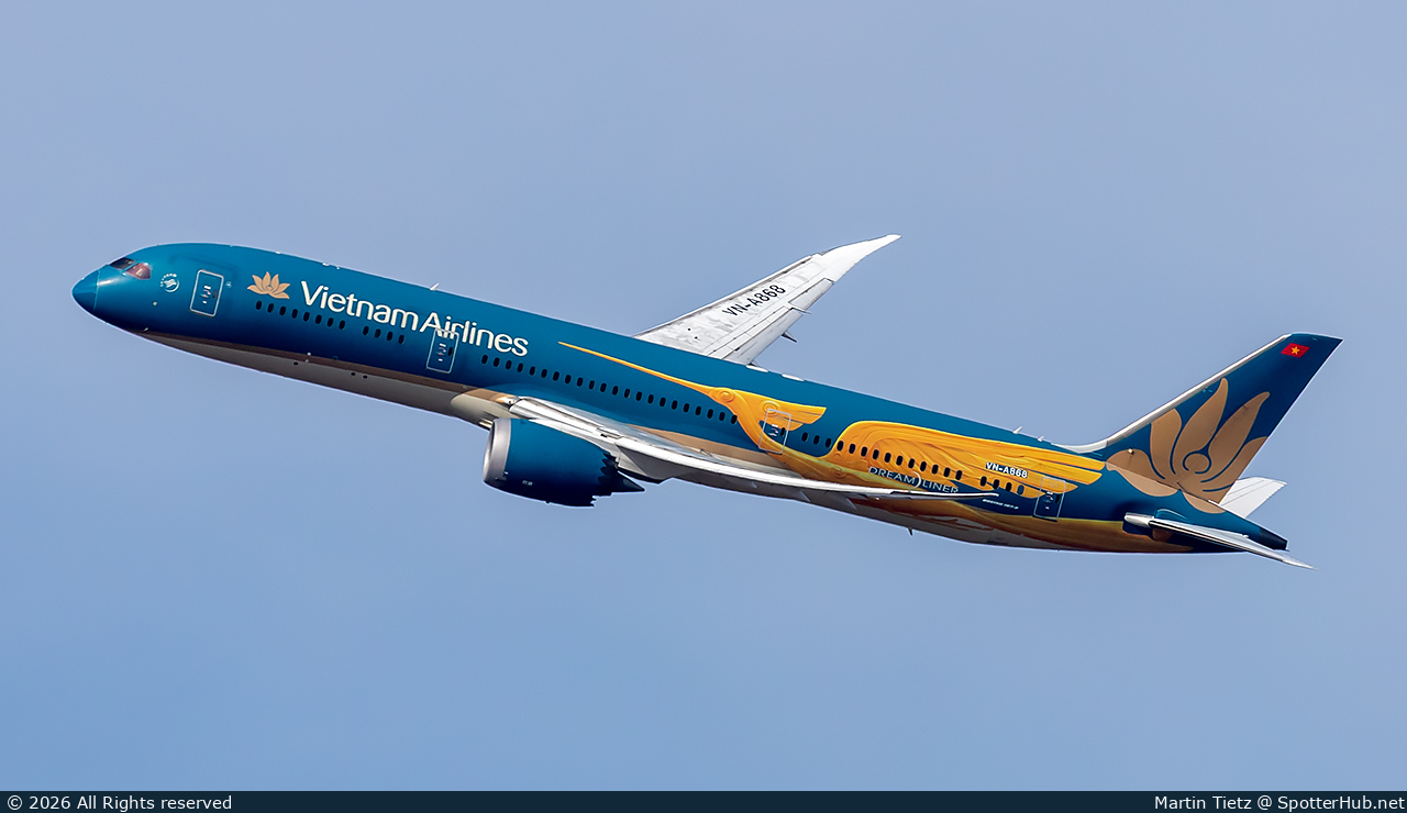 Photo of VN-A868 - Boeing 787-9 Dreamliner operated by Vietnam Airlines