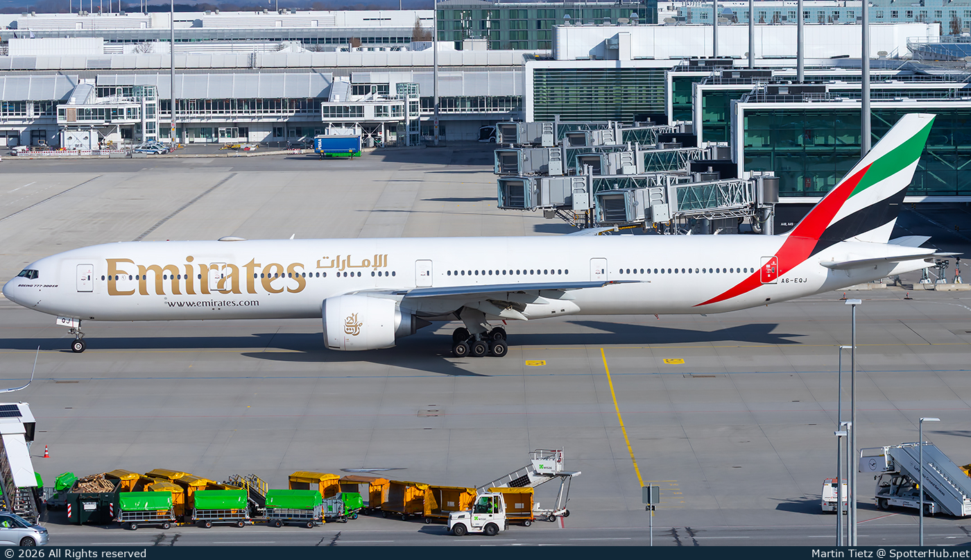 Photo of A6-EQJ - Boeing 777-31H(ER) operated by Emirates