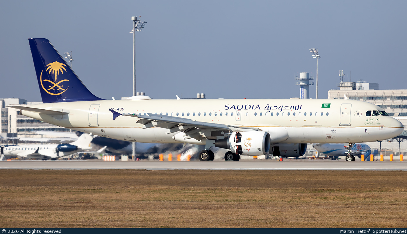 Photo of HZ-ASB - Airbus A320-214 operated by Saudia