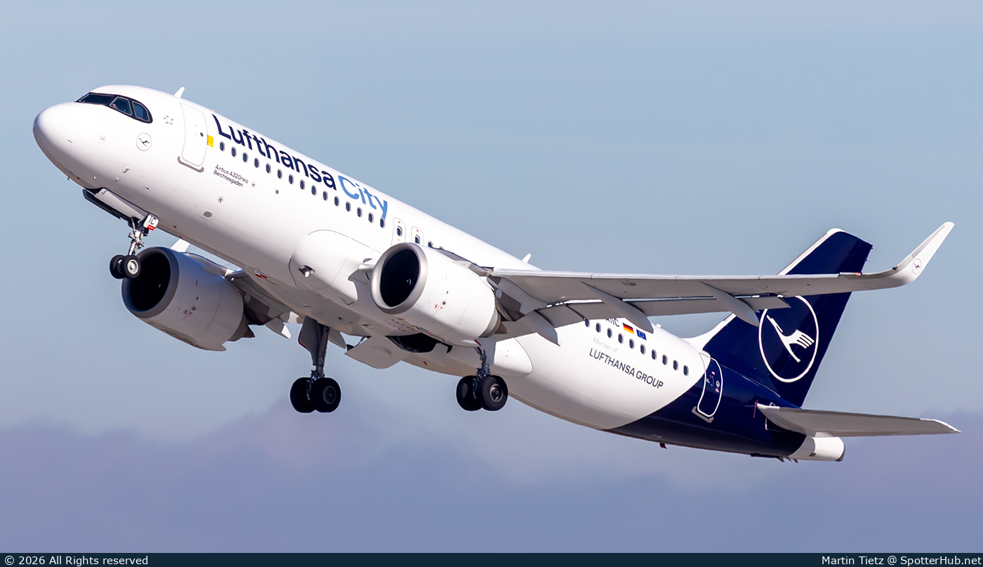 Photo of D-AIIC - Airbus A320-251N operated by Lufthansa City Airlines