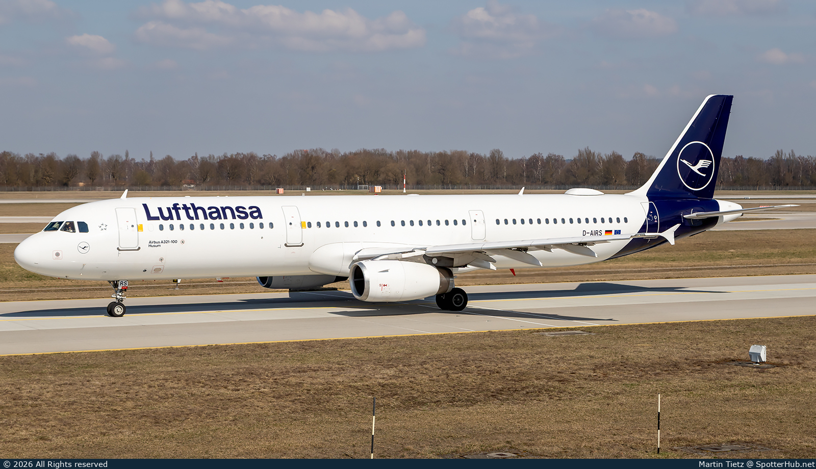 Photo of D-AIRS - Airbus A321-131 operated by Lufthansa