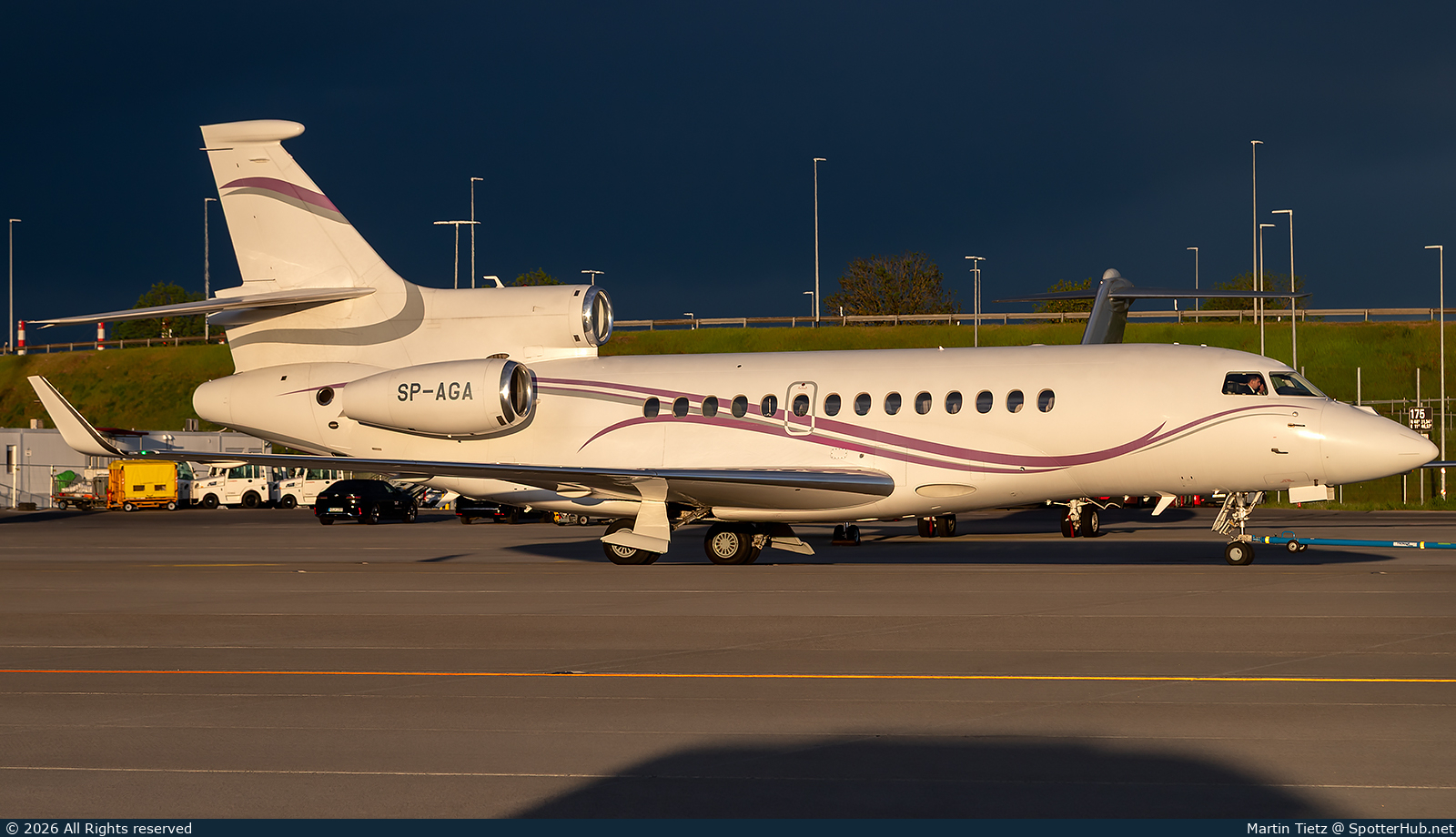 Photo of SP-AGA - Dassault Falcon 7X operated by AMC Aviation