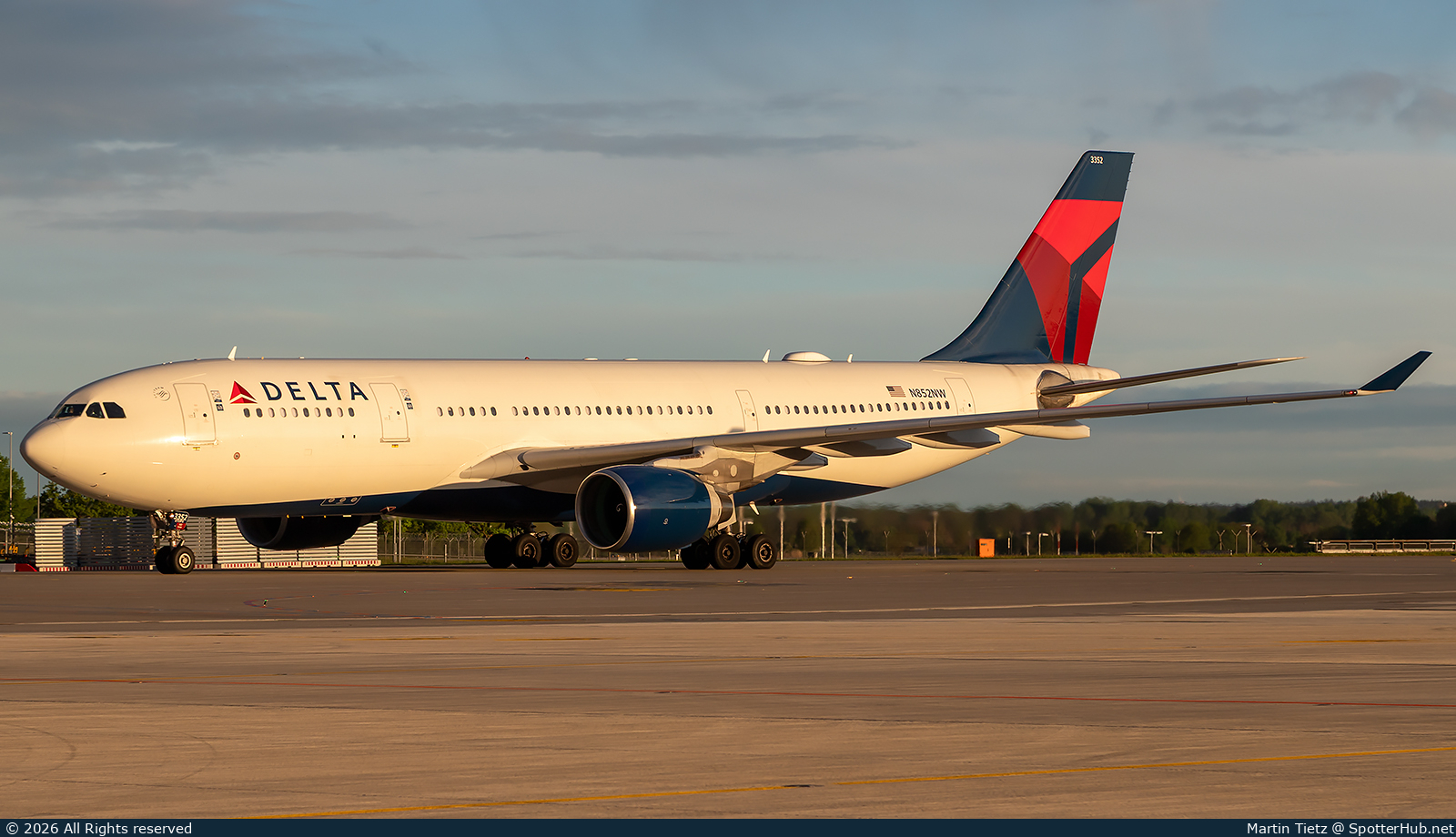 Photo of N852NW - Airbus A330-223 operated by Delta Air Lines