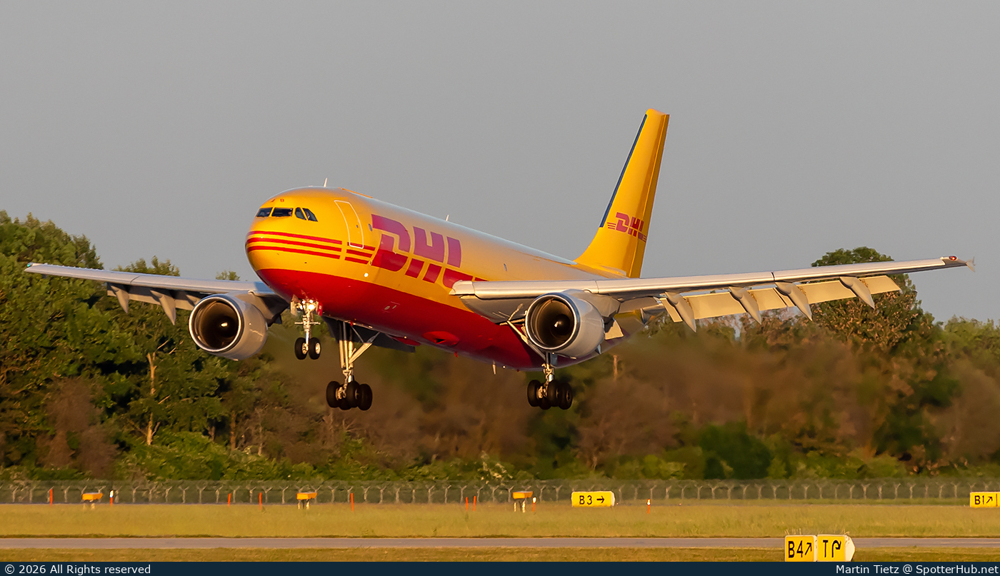 Photo of D-AEAB - Airbus A300B4-622R(F) operated by European Air Transport