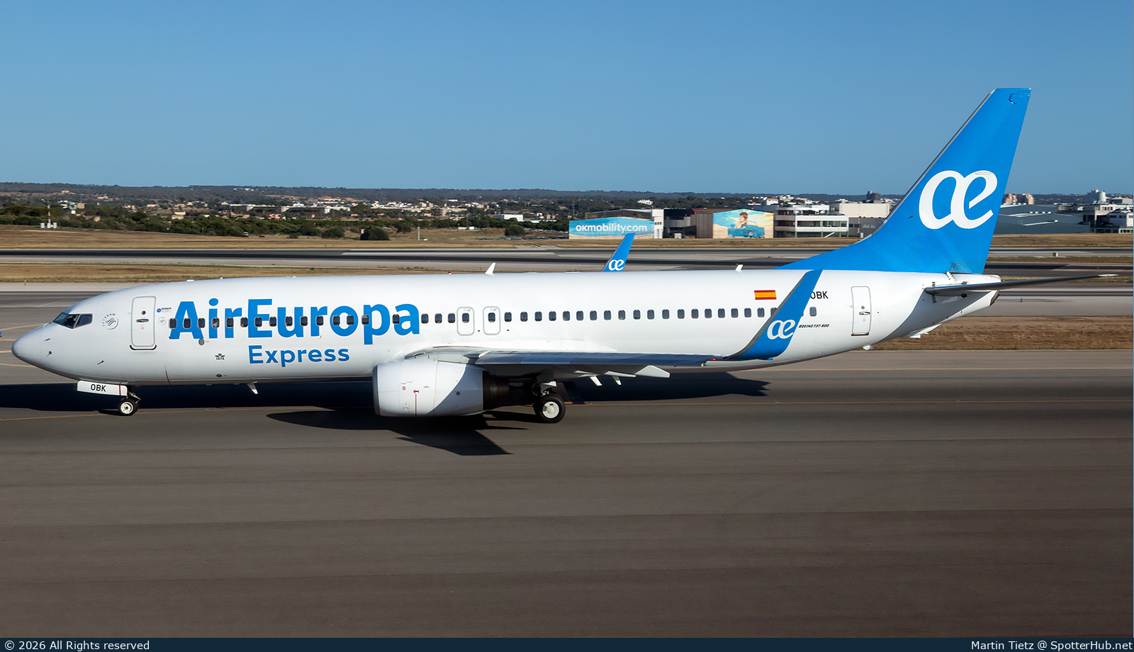 Photo of EC-OBK - Boeing 737-8GJ operated by Air Europa Express (opb Aeronova)