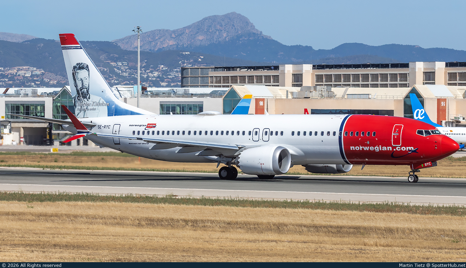 Photo of SE-RYC - Boeing 737 MAX 8 operated by Norwegian Air Sweden