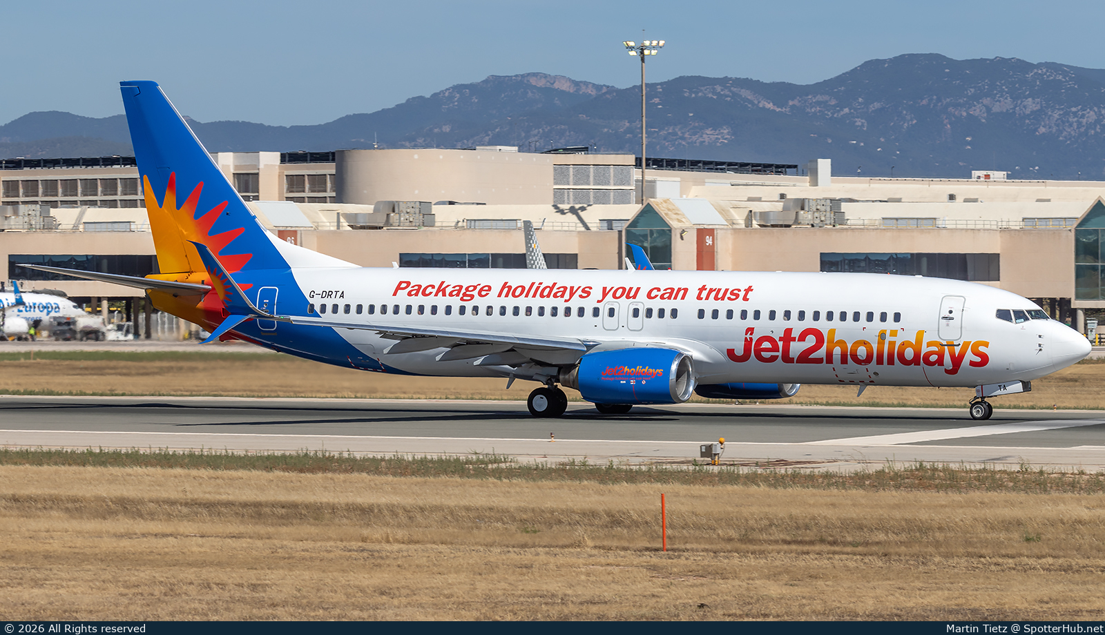 Photo of G-DRTA - Boeing 737-85P operated by Jet2