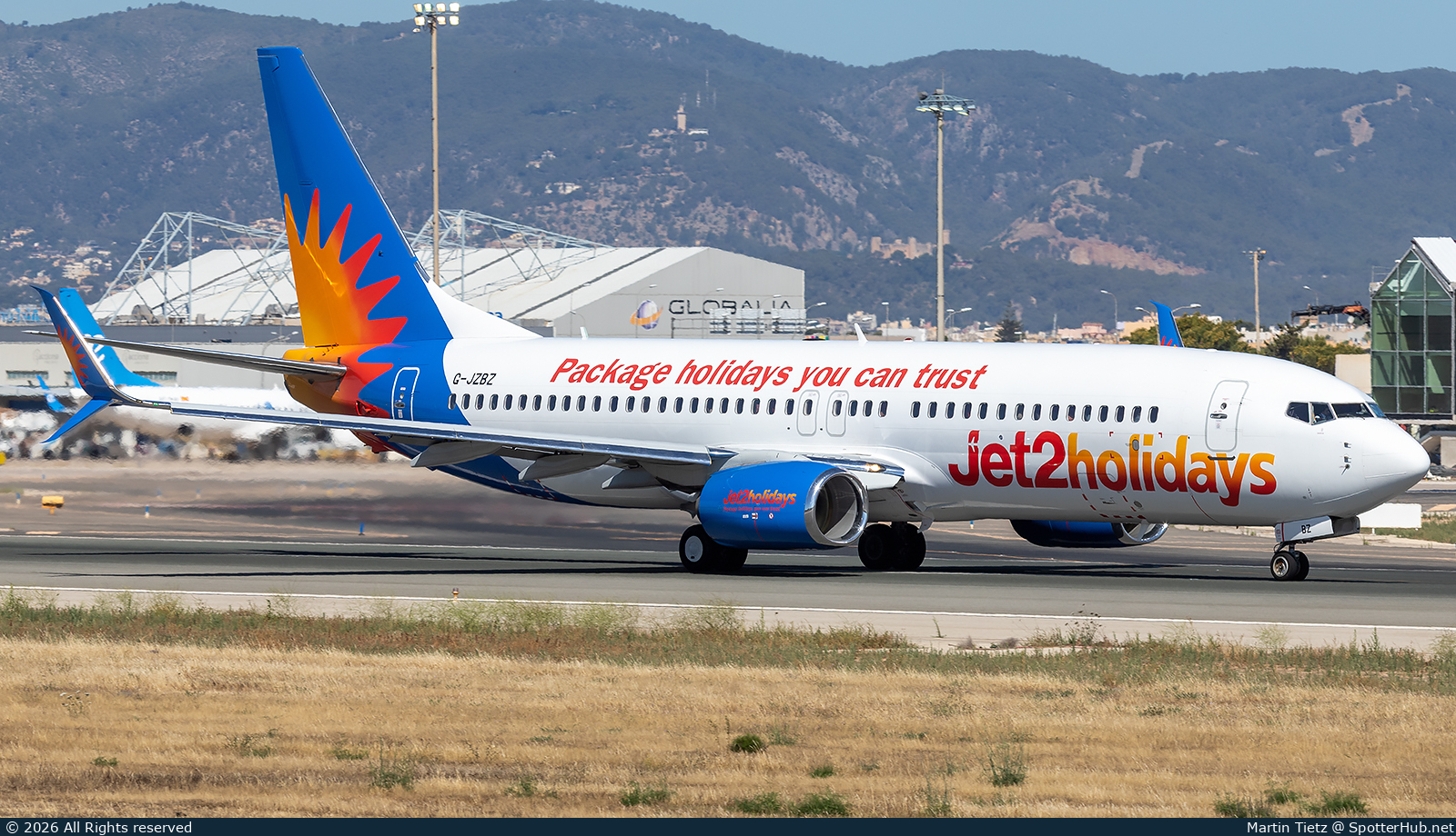 Photo of G-JZBZ - Boeing 737-86J operated by Jet2