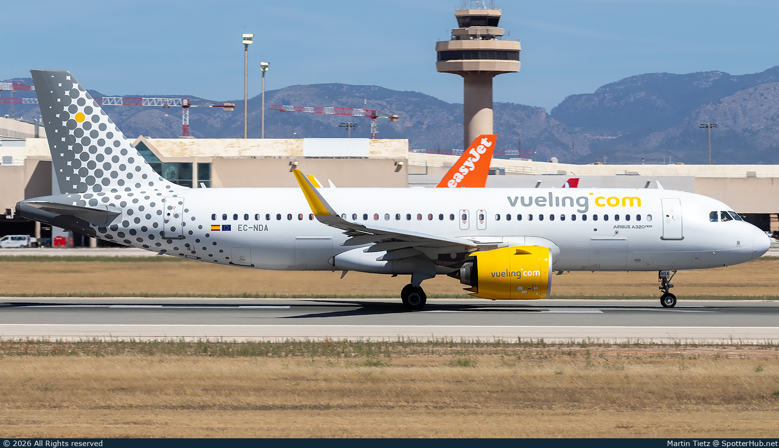 Photo of EC-NDA - Airbus A320-271N operated by Vueling