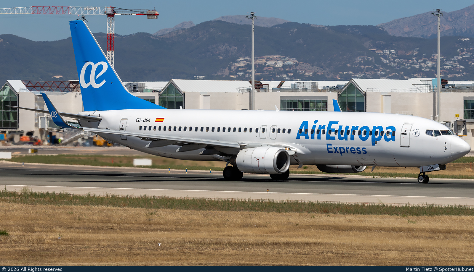 Photo of EC-OBK - Boeing 737-8GJ operated by Air Europa Express (opb Aeronova)