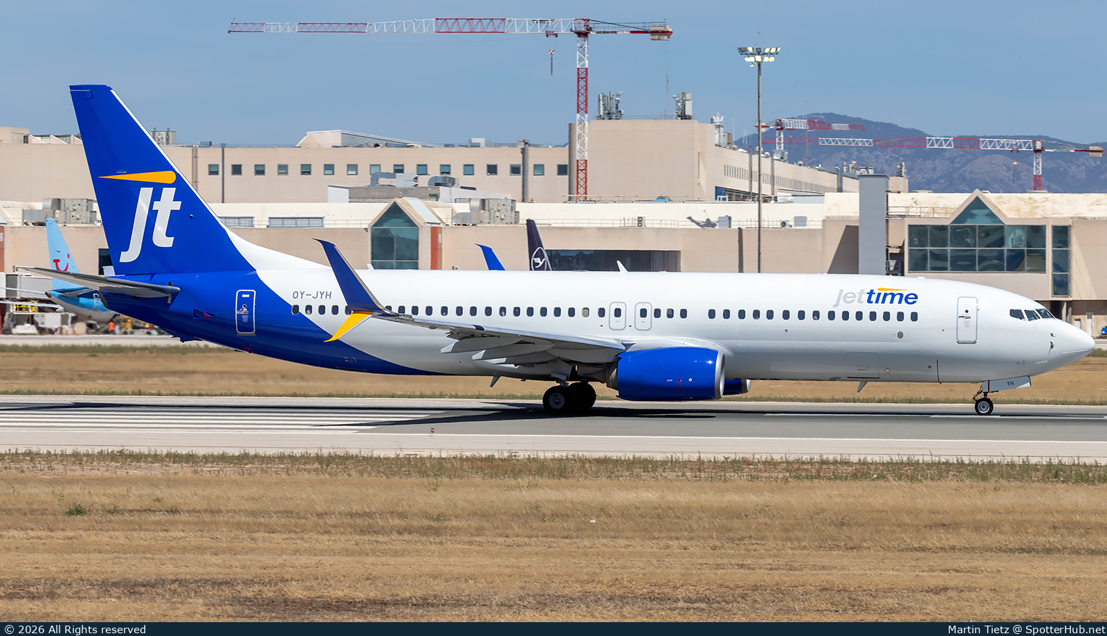 Photo of OY-JYH - Boeing 737-8JP operated by Jettime