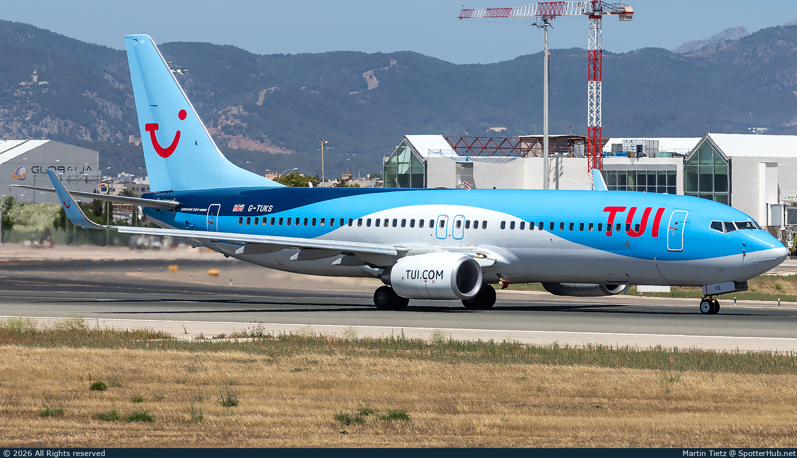 Photo of G-TUKS - Boeing 737-8K2 operated by TUI Airways