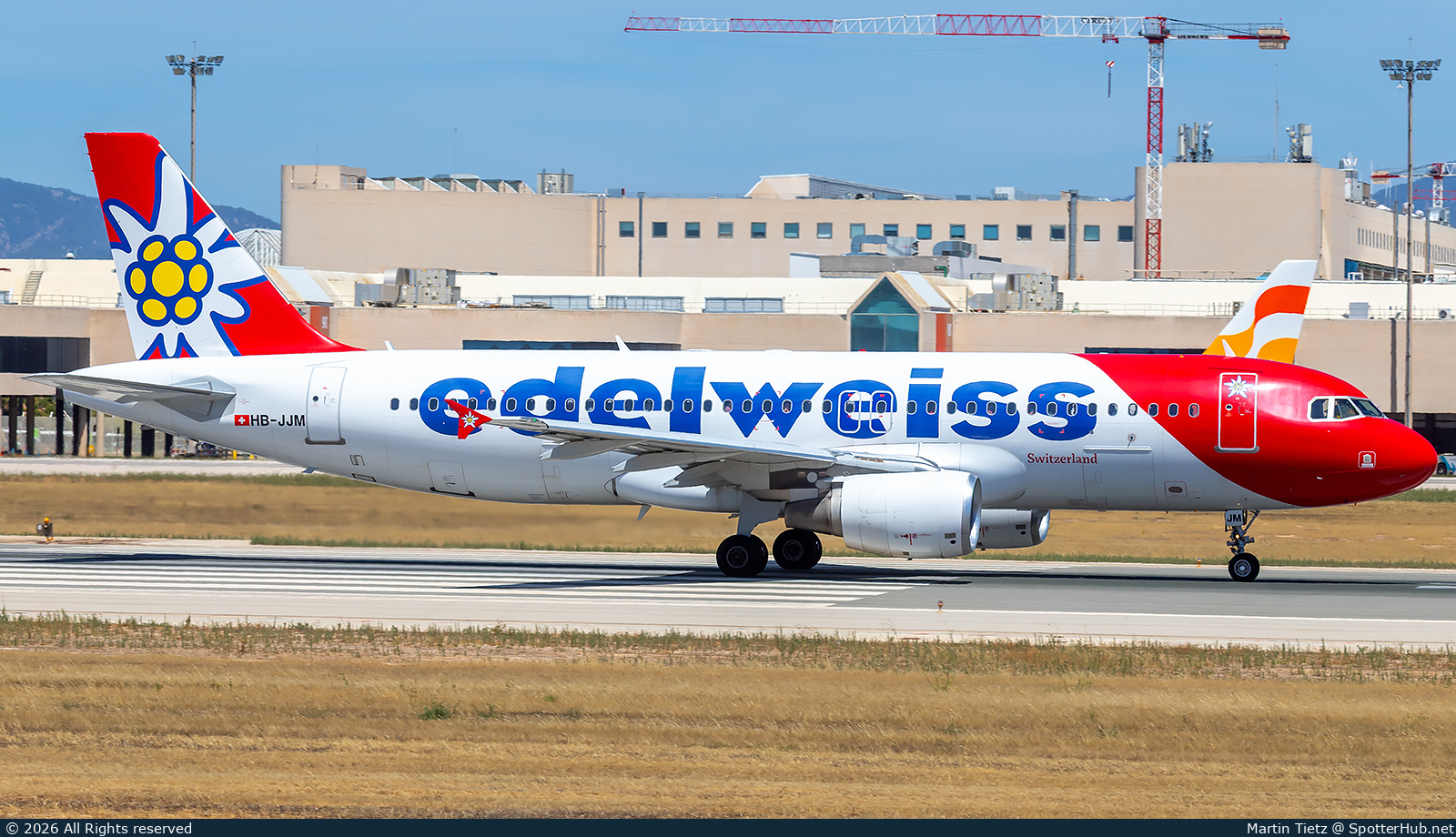 Photo of HB-JJM - Airbus A320-214 operated by Edelweiss Air