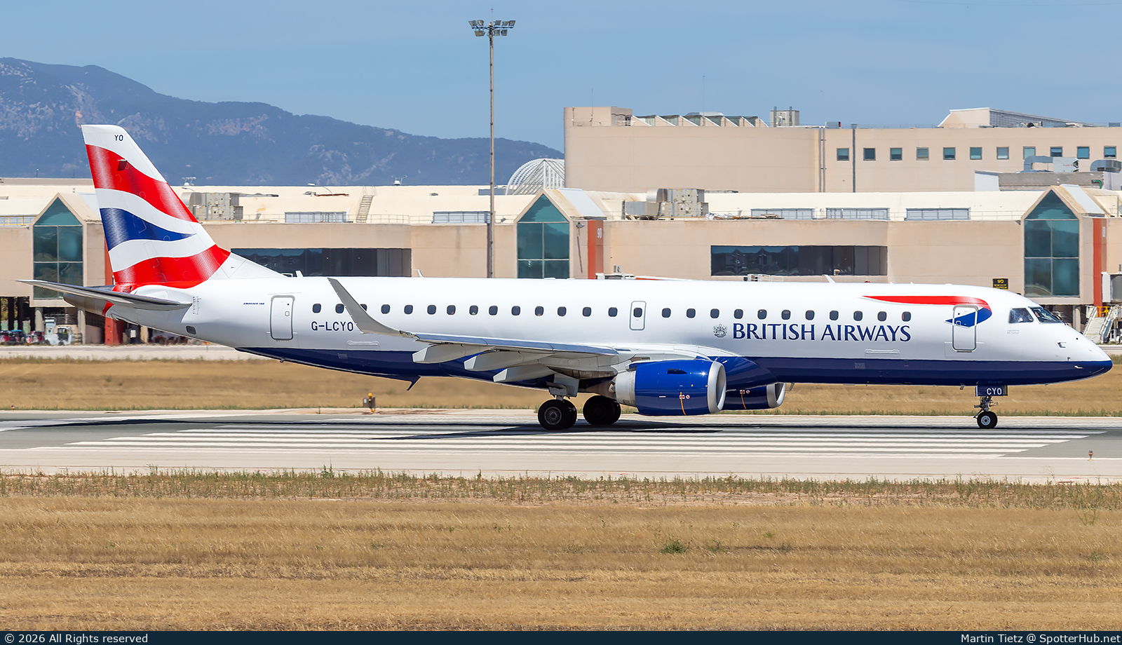 Photo of G-LCYO - Embraer ERJ-190LR operated by BA CityFlyer