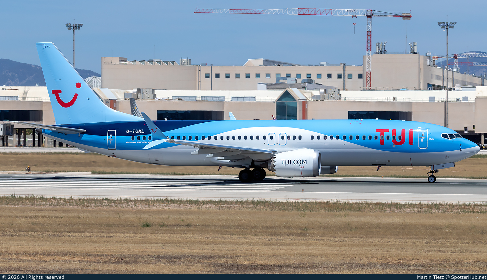Photo of G-TUML - Boeing 737 MAX 8 operated by TUI Airways