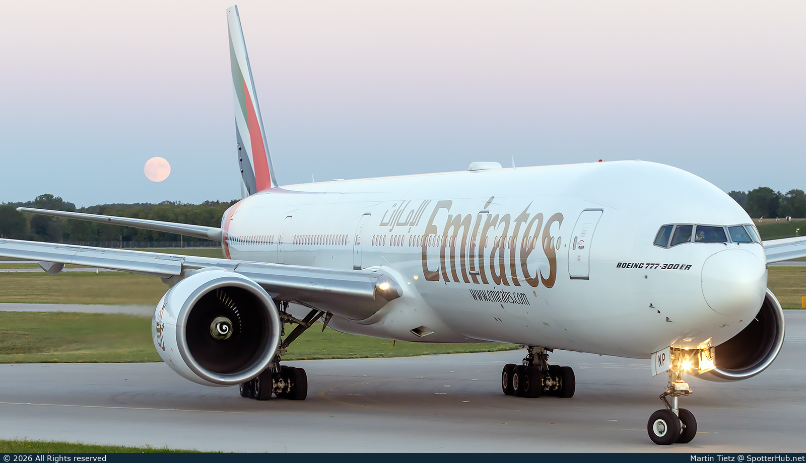 Photo of A6-ENP - Boeing 777-31H(ER) operated by Emirates