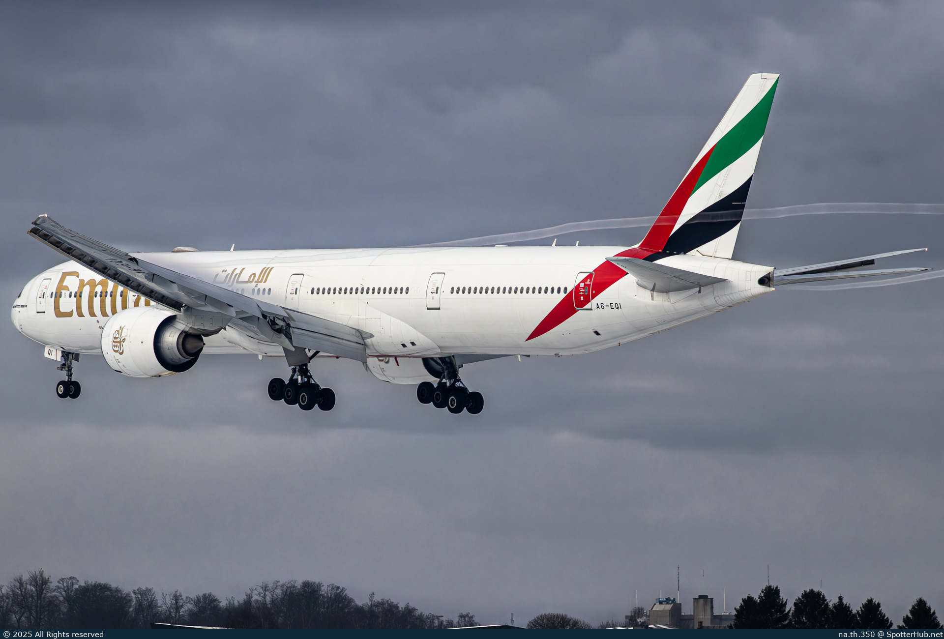 Photo of A6-EQI - Boeing 777-31H(ER) operated by Emirates