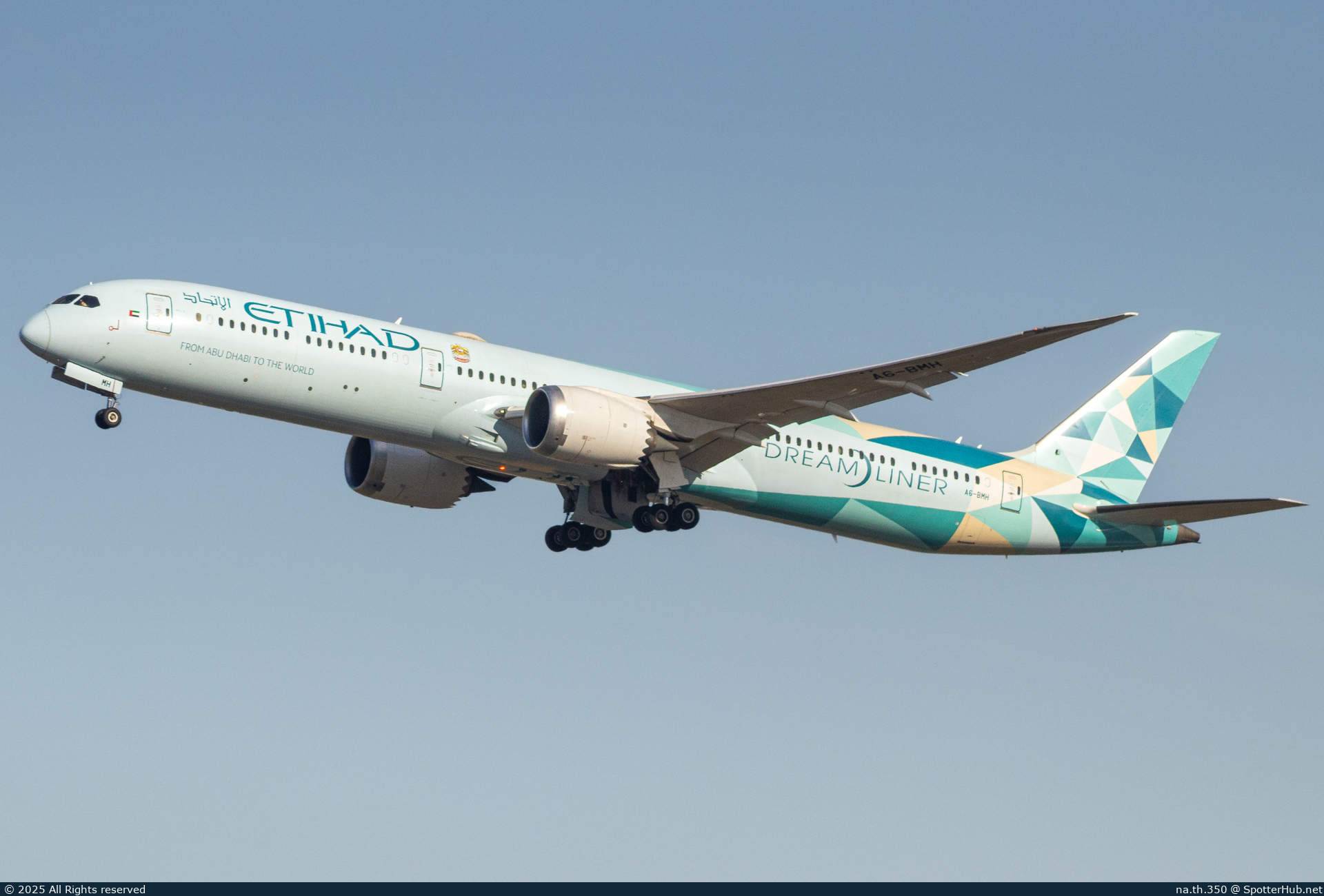 Photo of A6-BMH - Boeing 787-10 Dreamliner operated by Etihad Airways