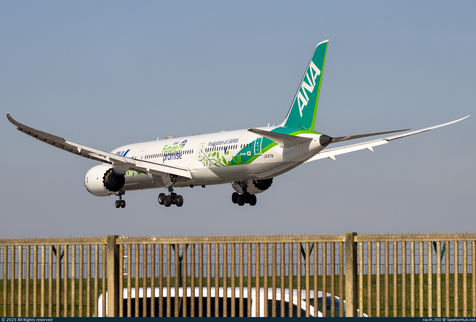 Photo of JA871A - Boeing 787-9 Dreamliner operated by ANA All Nippon Airways (opb Air Japan)
