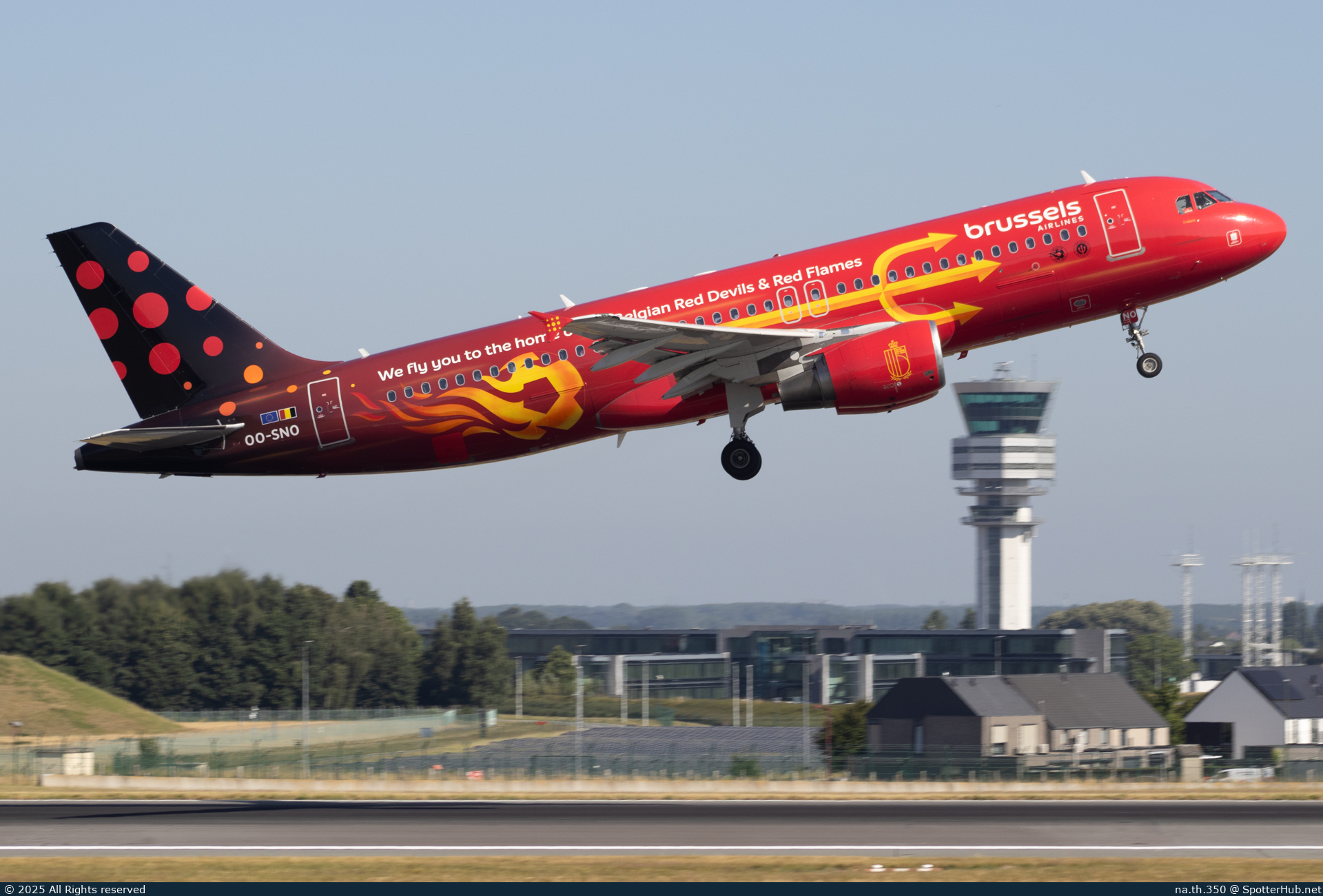 Photo of OO-SNO - Airbus A320-214 operated by Brussels Airlines