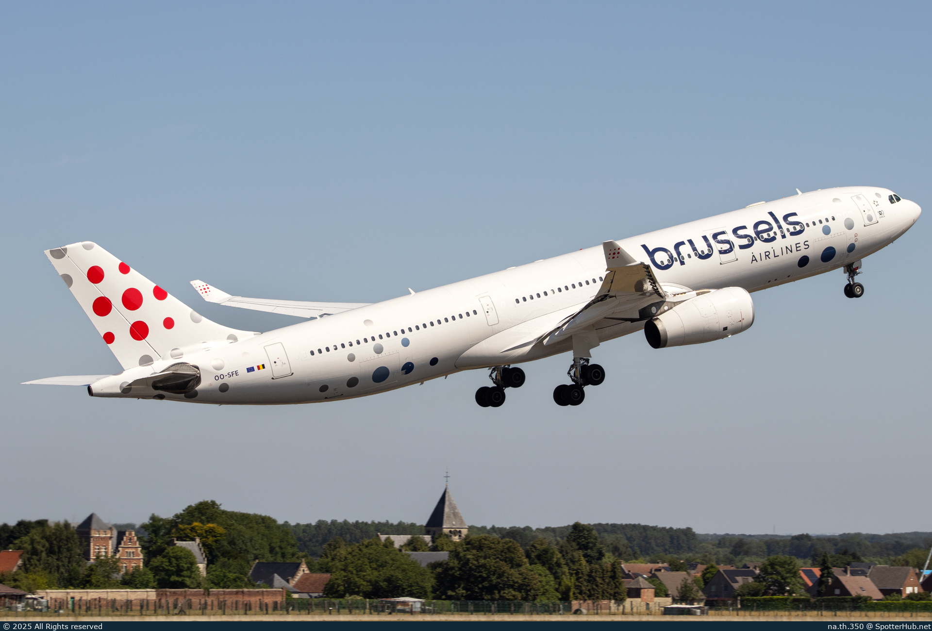Photo of OO-SFE - Airbus A330-343 operated by Brussels Airlines