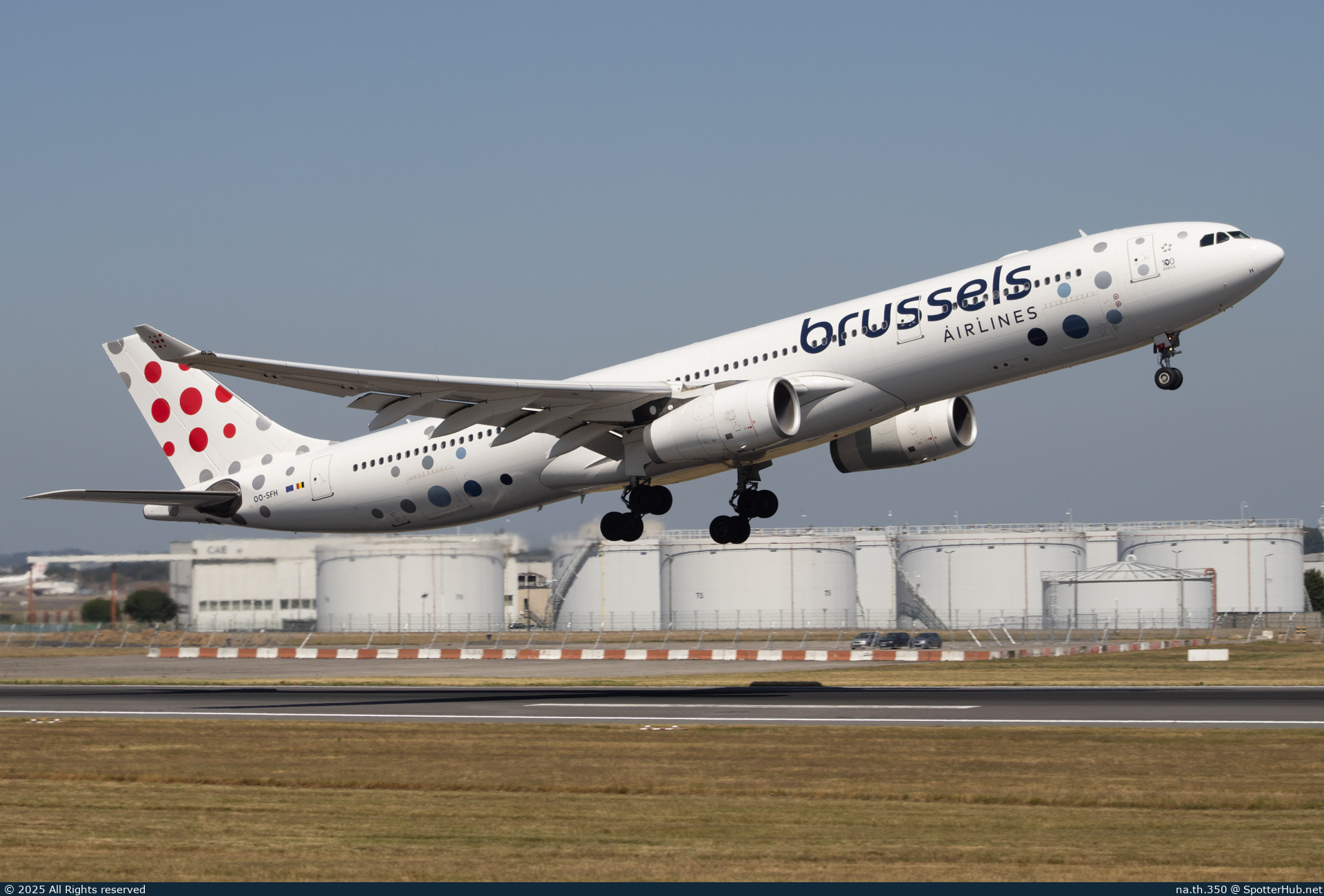 Photo of OO-SFH - Airbus A330-342 operated by Brussels Airlines