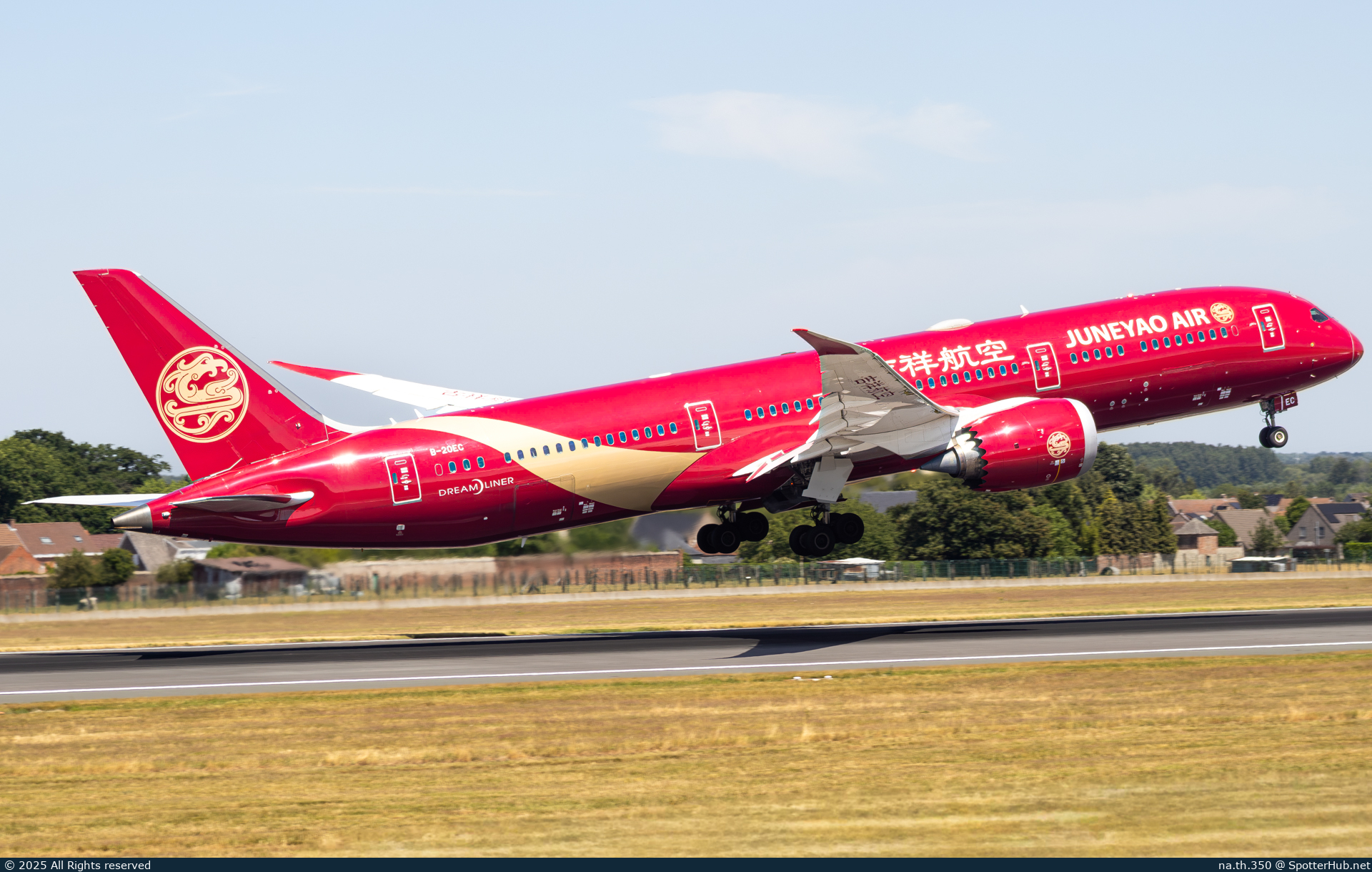 Photo of B-20EC - Boeing 787-9 Dreamliner operated by Juneyao Air