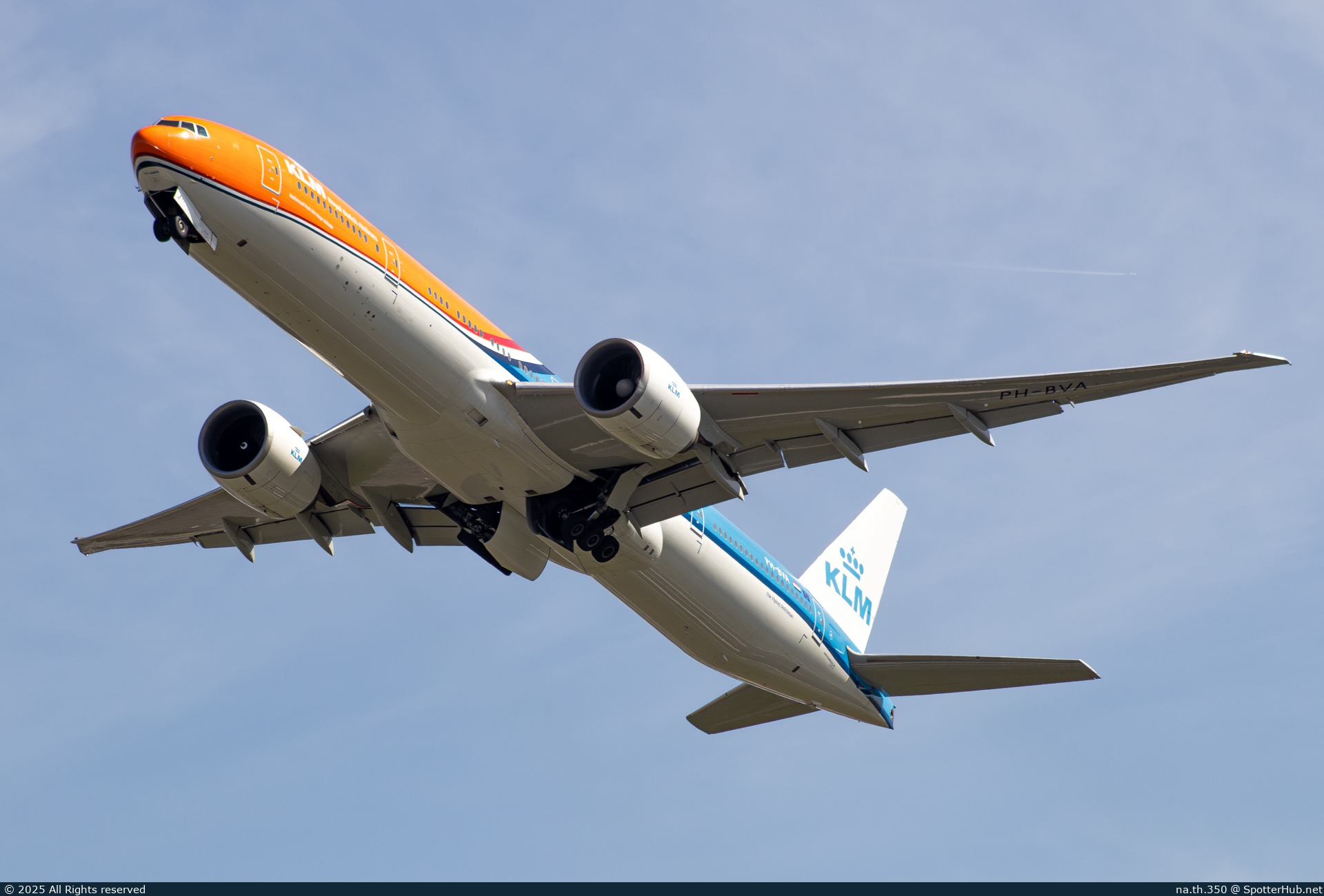 Photo of PH-BVA - Boeing 777-306(ER) operated by KLM Royal Dutch Airlines