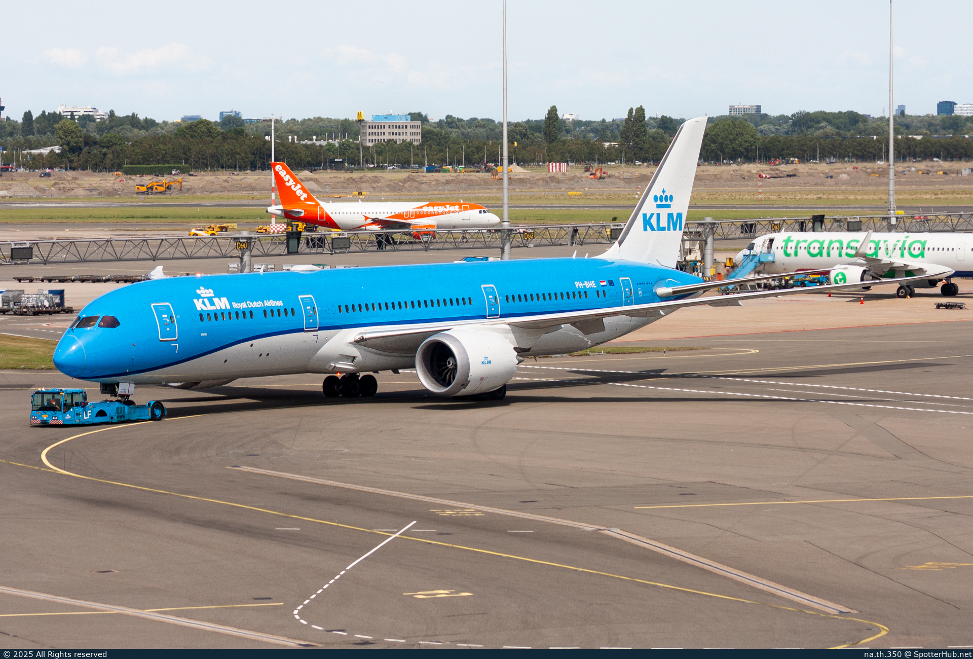 Photo of PH-BHE - Boeing 787-9 Dreamliner operated by KLM Royal Dutch Airlines