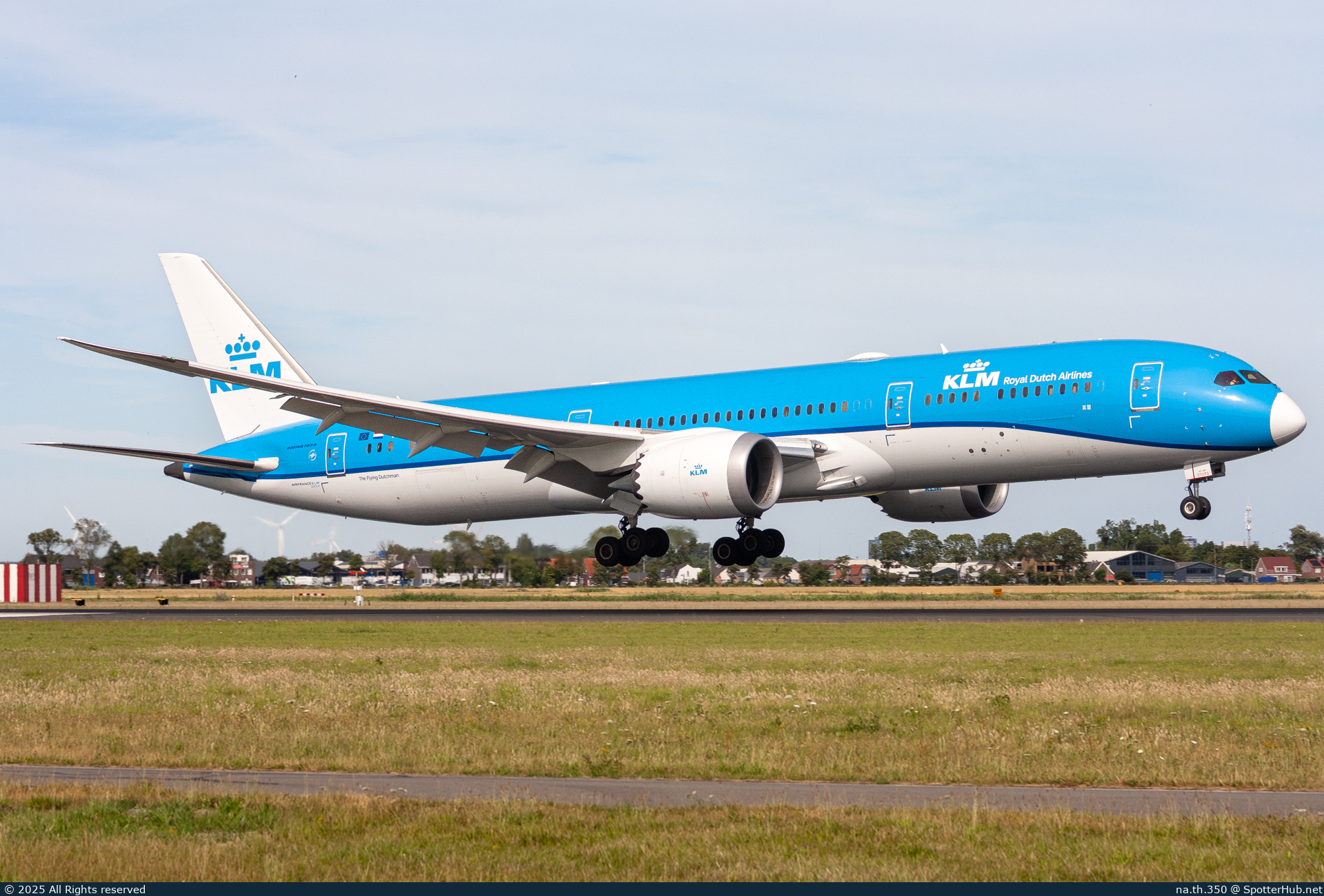 Photo of PH-BHF - Boeing 787-9 Dreamliner operated by KLM Royal Dutch Airlines
