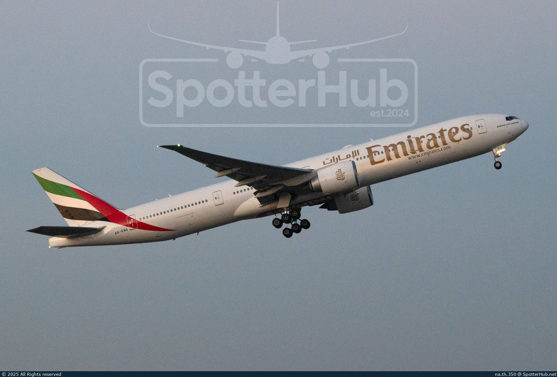 Photo of A6-ENQ - Boeing 777-31H(ER) operated by Emirates