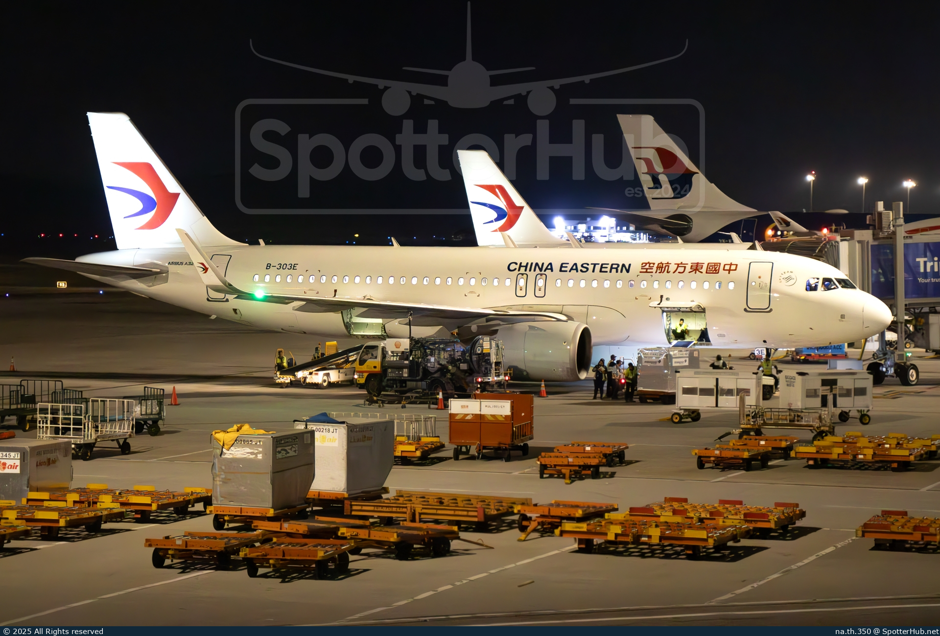 Photo of B-303E - Airbus A320-251N operated by China Eastern Airlines