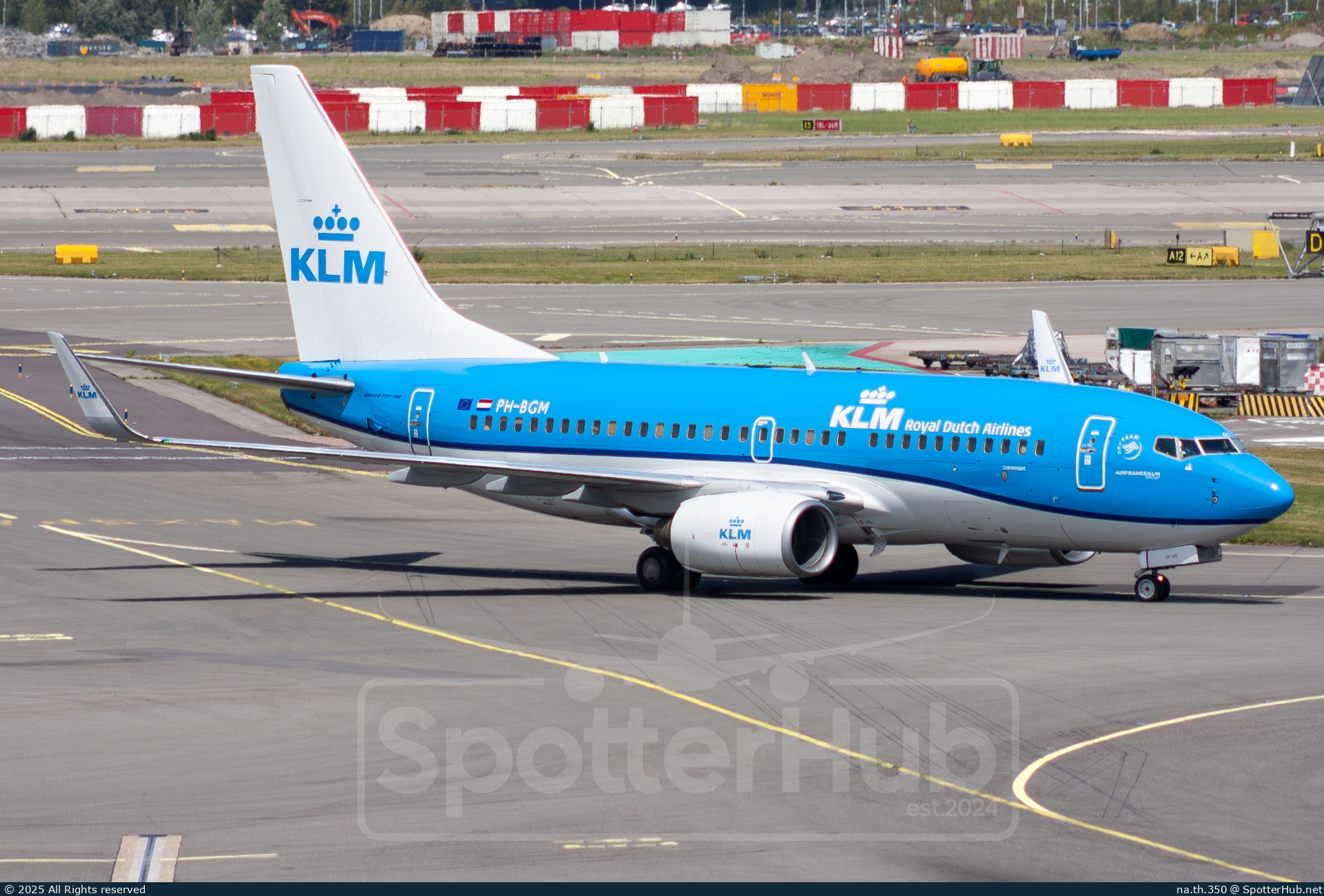 Photo of PH-BGM - Boeing 737-7K2 operated by KLM Royal Dutch Airlines