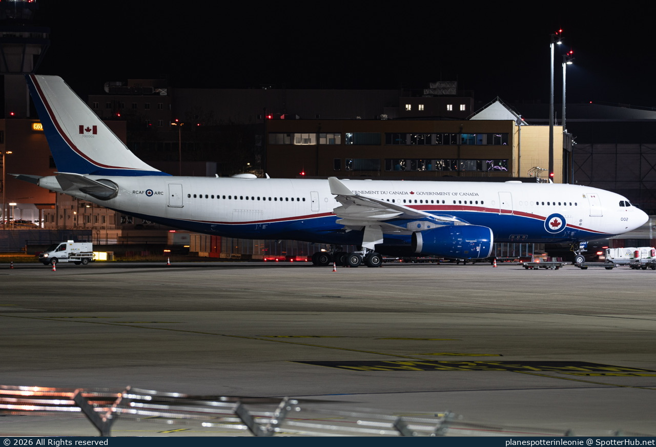 Photo of 330002 - Airbus CC-330 Husky operated by Royal Canadian Air Force